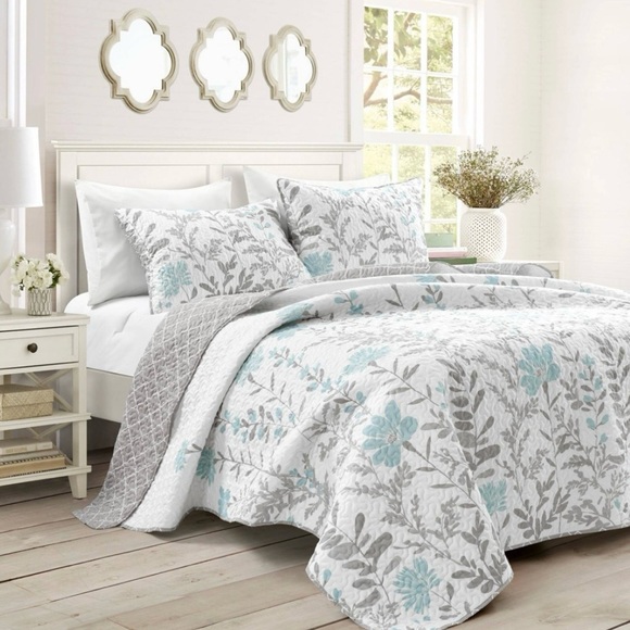 Copper Grove Other - Copper Grove Patos Reversible 3-piece Quilt Set KING